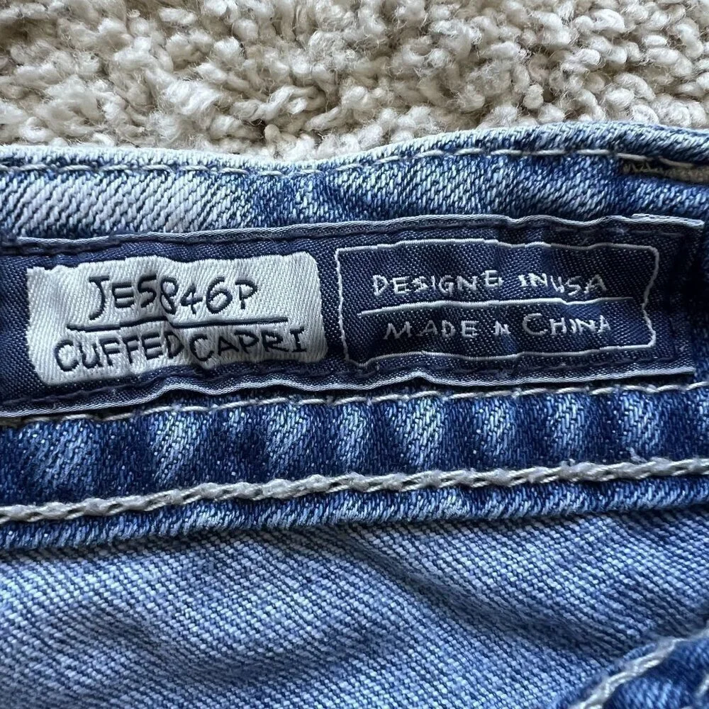 Miss Me Womens 30 US Size 10 Distressed Embellished Cuffed Capri Jeans Cowgirl